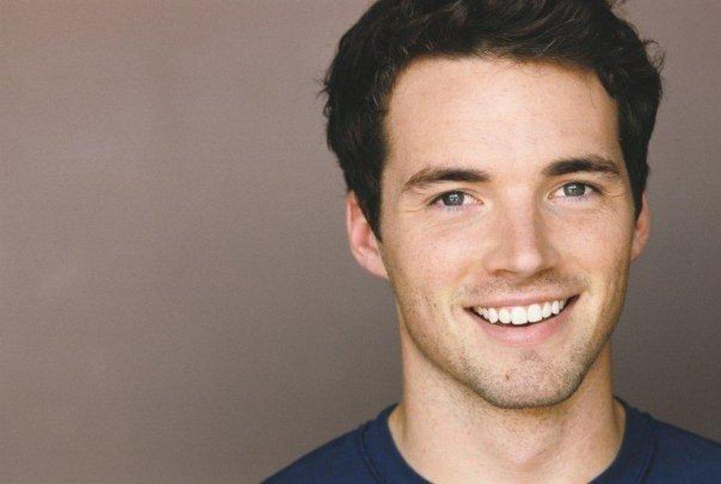 Ian Harding - Picture Colection